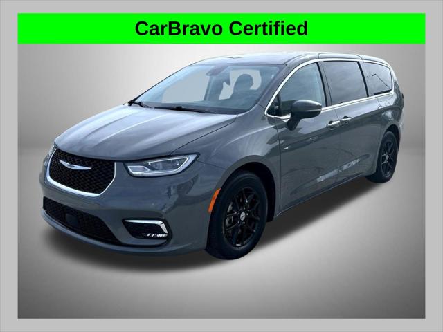 2023 Chrysler Pacifica Touring L for sale in Omaha, NE