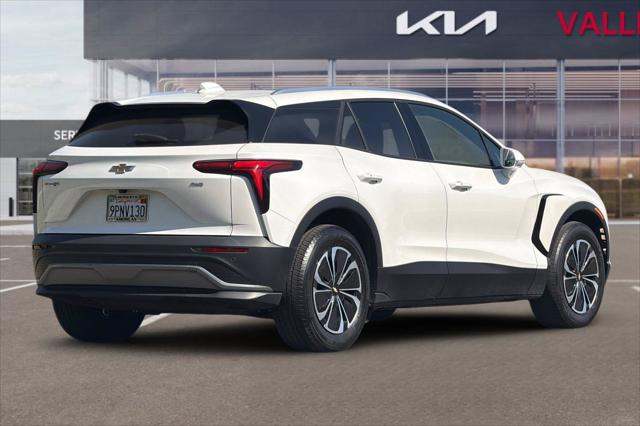 2024 Chevrolet V Blazer eAWD 2LT