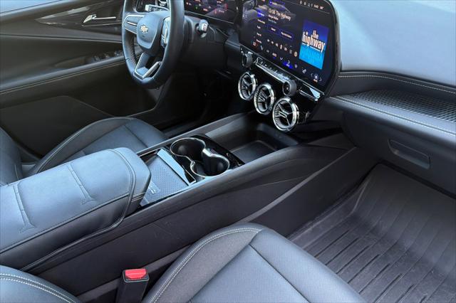 2024 Chevrolet V Blazer eAWD 2LT