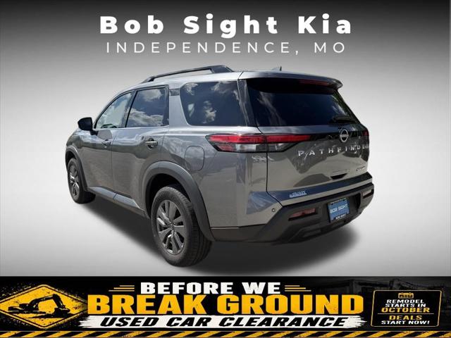 2024 Nissan Pathfinder SV 4WD