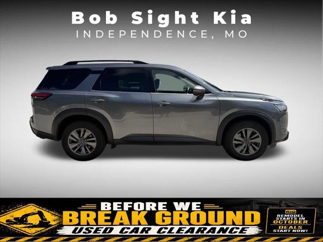 2024 Nissan Pathfinder SV 4WD