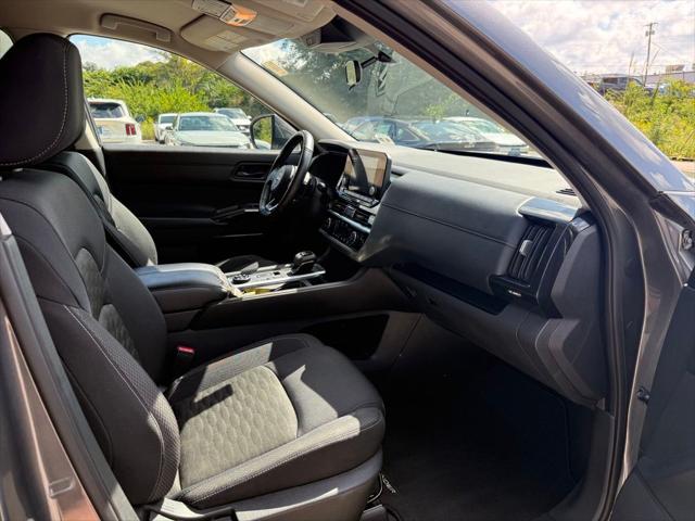2024 Nissan Pathfinder SV 4WD