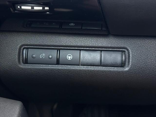 2024 Nissan Pathfinder SV 4WD