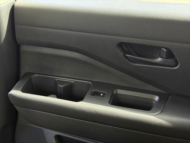 2024 Nissan Pathfinder SV 4WD