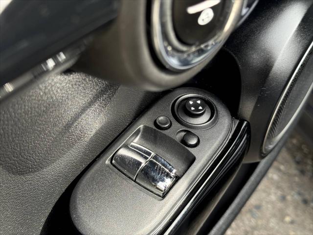 2015 MINI Hardtop Cooper S 2dr Hatchback