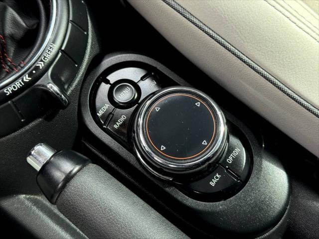 2015 MINI Hardtop Cooper S 2dr Hatchback
