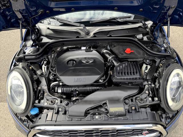 2015 MINI Hardtop Cooper S 2dr Hatchback