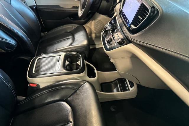 2023 Chrysler Pacifica Hybrid Touring L