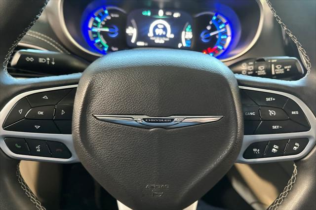 2023 Chrysler Pacifica Hybrid Touring L