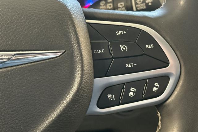 2023 Chrysler Pacifica Hybrid Touring L
