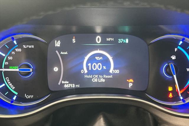 2024 Chrysler Pacifica Hybrid Select
