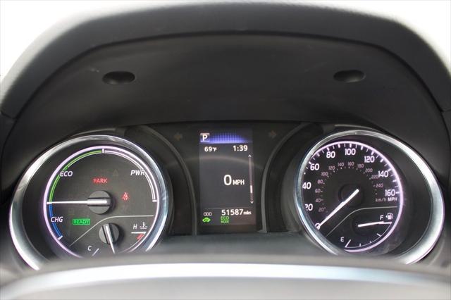 2020 Toyota Camry LE Hybrid