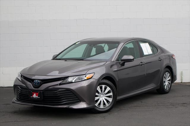 2020 Toyota Camry LE Hybrid
