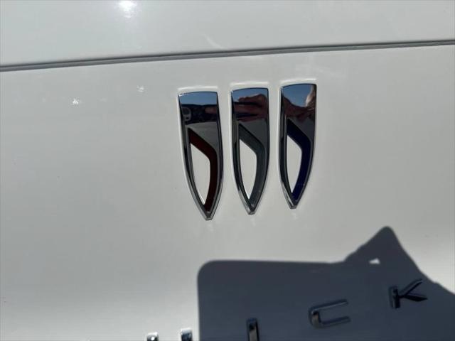 2026 Buick NV Preferred FWD