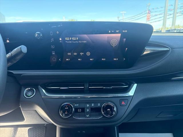 2026 Buick NV Preferred FWD