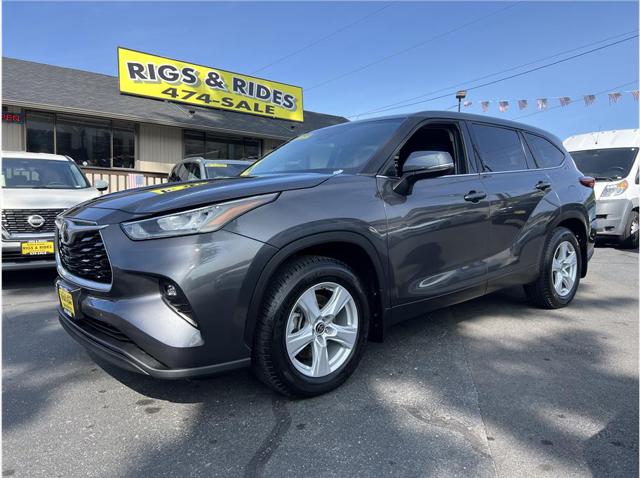 2020 Toyota Highlander LE for sale in Grants Pass, OR