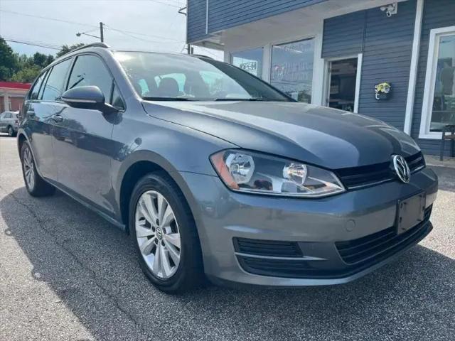 2017 Volkswagen Golf SportWagen TSI S for sale in Akron, OH