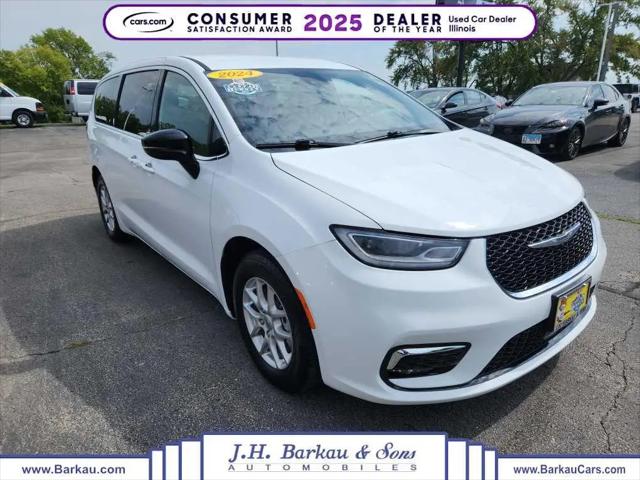 2024 Chrysler Pacifica Touring for sale in Cedarville, IL
