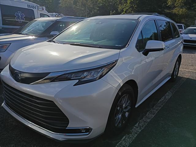 2022 Toyota Sienna XLE for sale in Graniteville, SC
