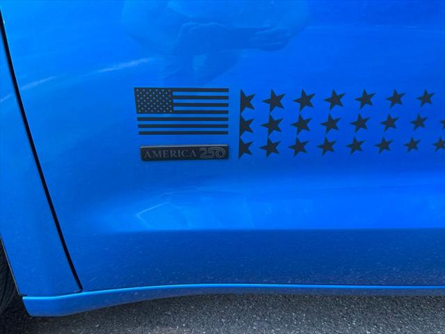 2027 Chrysler Pacifica Select AWD