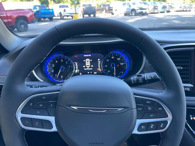2027 Chrysler Pacifica Select AWD