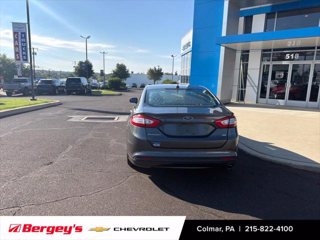 2016 Ford Fusion SE