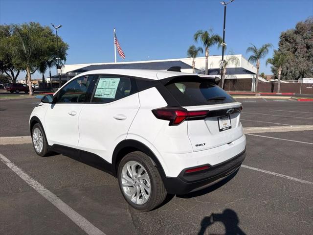 2027 Chevrolet Bolt LT FWD