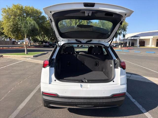 2027 Chevrolet Bolt LT FWD