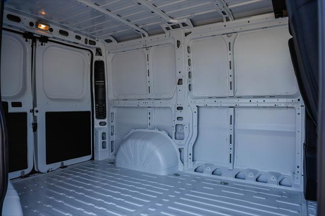 2027 Ram ProMaster Cargo Van Tradesman