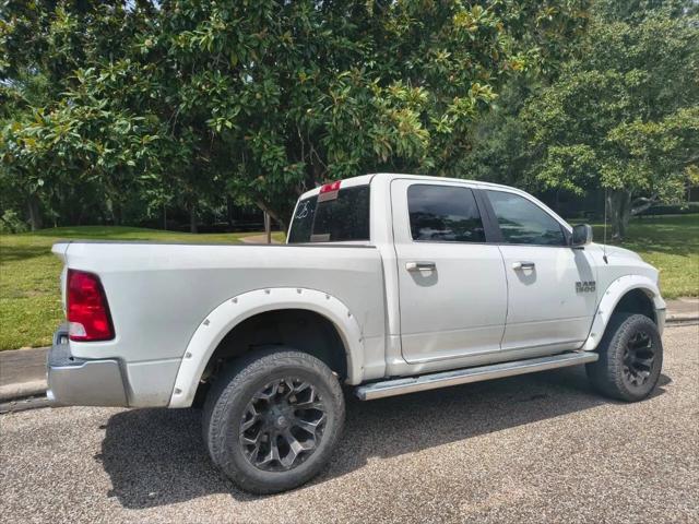 2017 Ram 1500 Lone Star Silver Crew Cab 4x4 57 Box for sale in Houston, TX