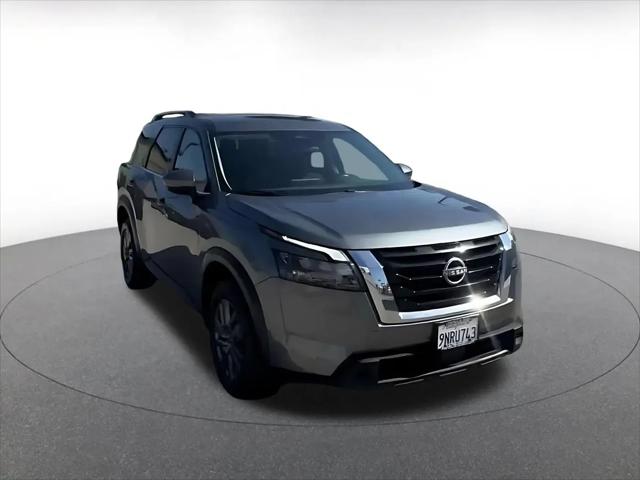 2025 Nissan Pathfinder SV 4WD