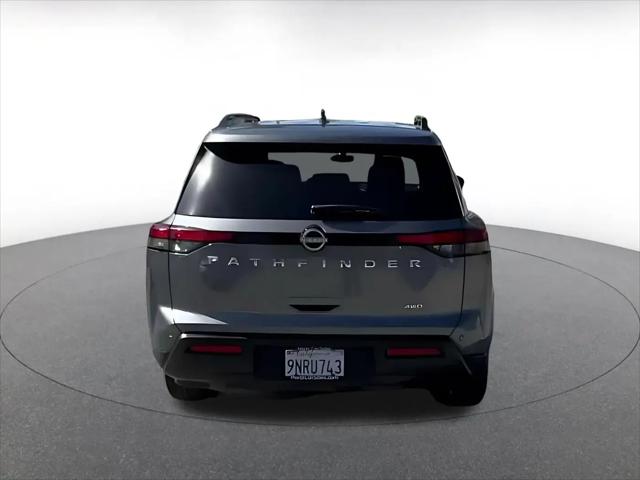 2025 Nissan Pathfinder SV 4WD