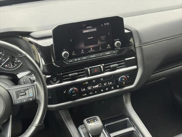 2025 Nissan Pathfinder SV 4WD