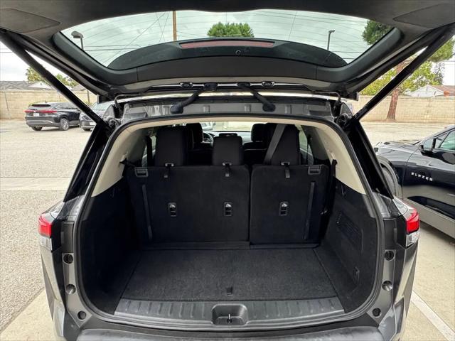 2025 Nissan Pathfinder SV 4WD