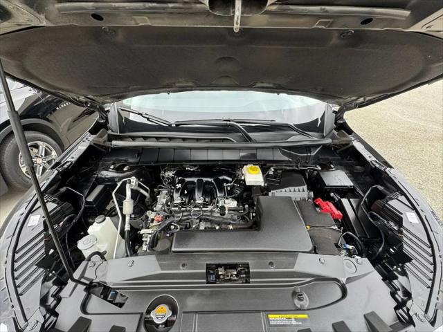 2025 Nissan Pathfinder SV 4WD