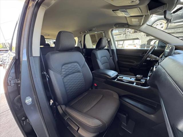 2025 Nissan Pathfinder SV 4WD
