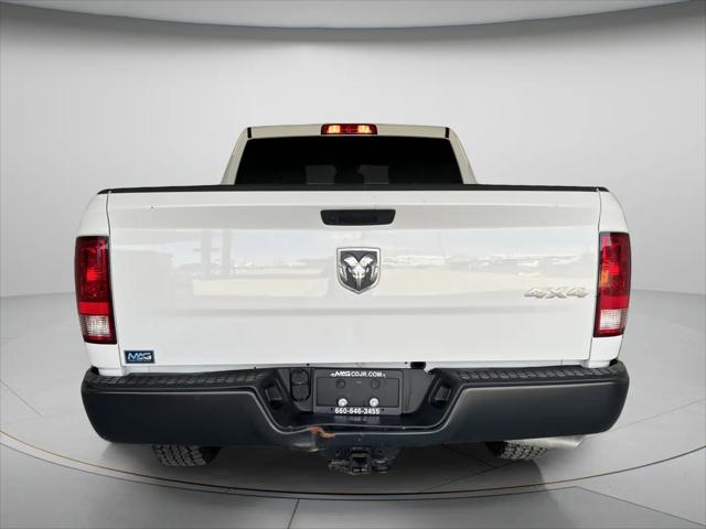 2024 Ram 1500 Classic Tradesman Crew Cab 4x4 64 Box