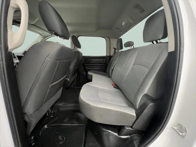 2024 Ram 1500 Classic Tradesman Crew Cab 4x4 64 Box