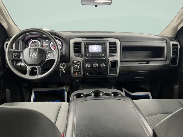 2024 Ram 1500 Classic Tradesman Crew Cab 4x4 64 Box