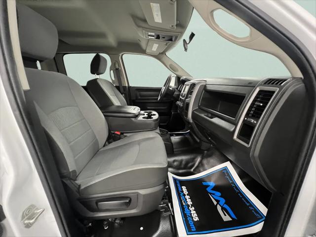 2024 Ram 1500 Classic Tradesman Crew Cab 4x4 64 Box