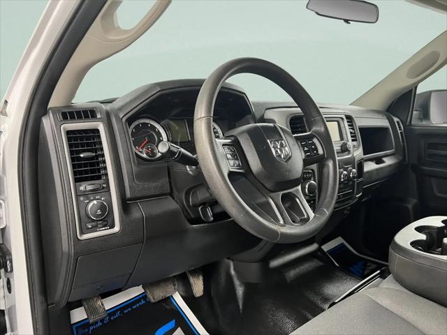 2024 Ram 1500 Classic Tradesman Crew Cab 4x4 64 Box