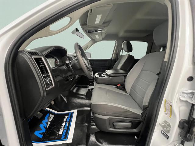 2024 Ram 1500 Classic Tradesman Crew Cab 4x4 64 Box