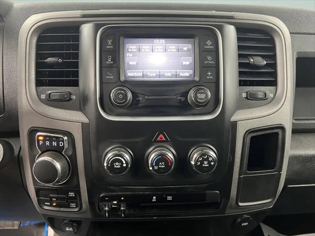 2024 Ram 1500 Classic Tradesman Crew Cab 4x4 64 Box