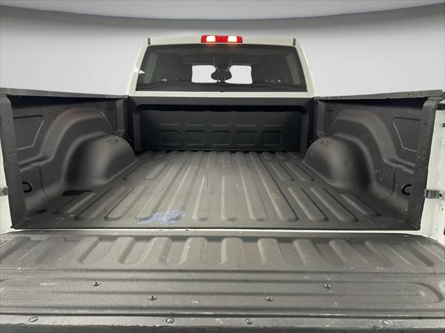 2024 Ram 1500 Classic Tradesman Crew Cab 4x4 64 Box