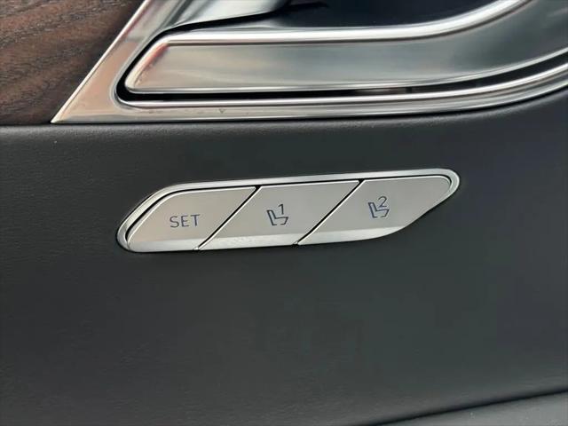 2027 Genesis GV80 2.5T Select