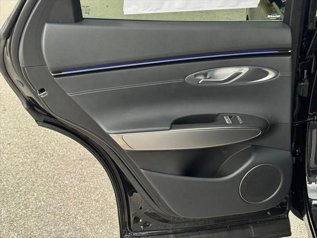 2027 Genesis GV70 2.5T Select