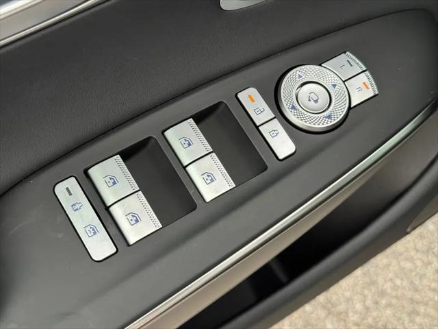 2027 Genesis GV70 2.5T Select