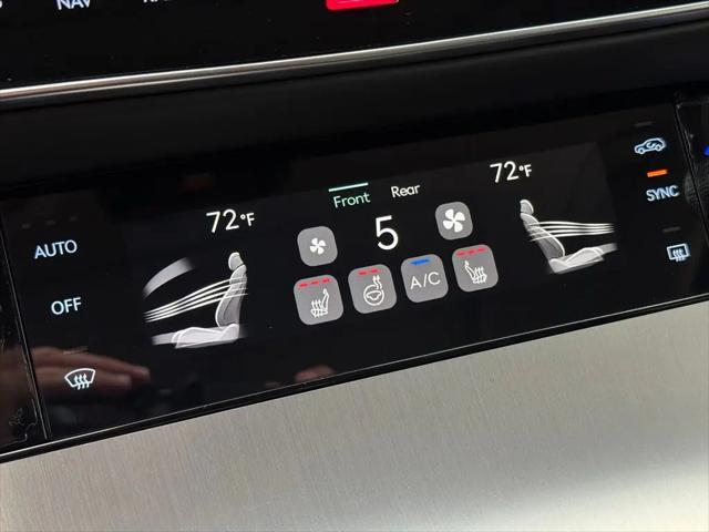 2027 Genesis GV70 2.5T Select
