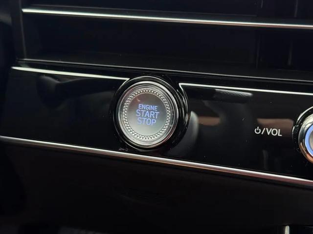2027 Genesis GV70 2.5T Select