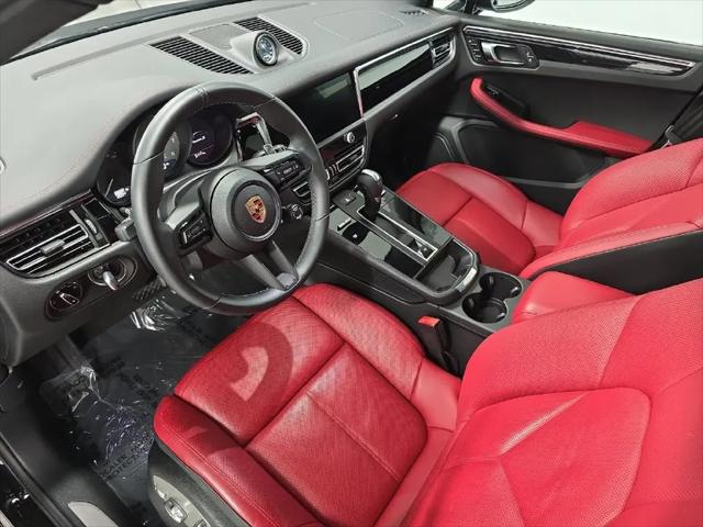 2025 Porsche Macan S